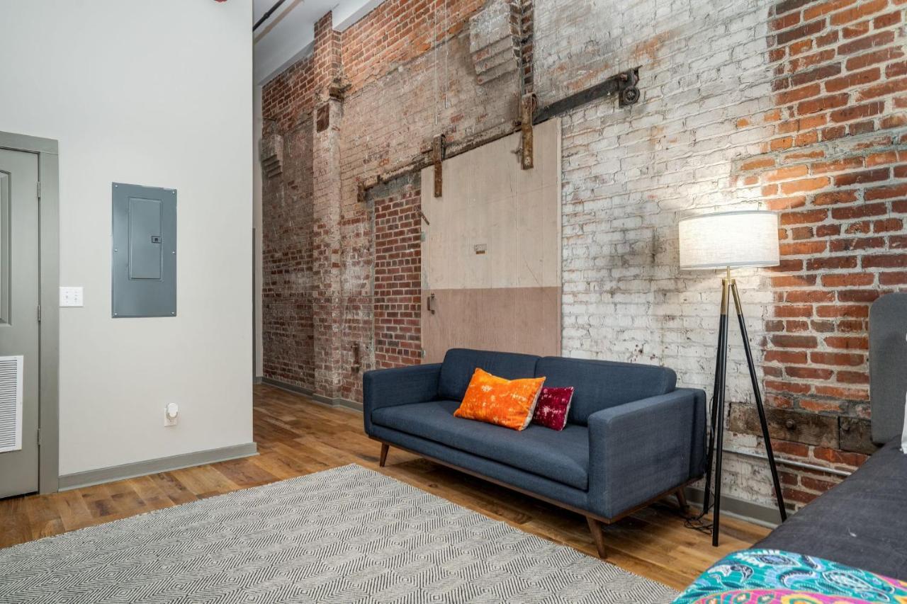 Appartamento The Davis Lofts At Main Street - Unit 3D Rocky Mount Esterno foto